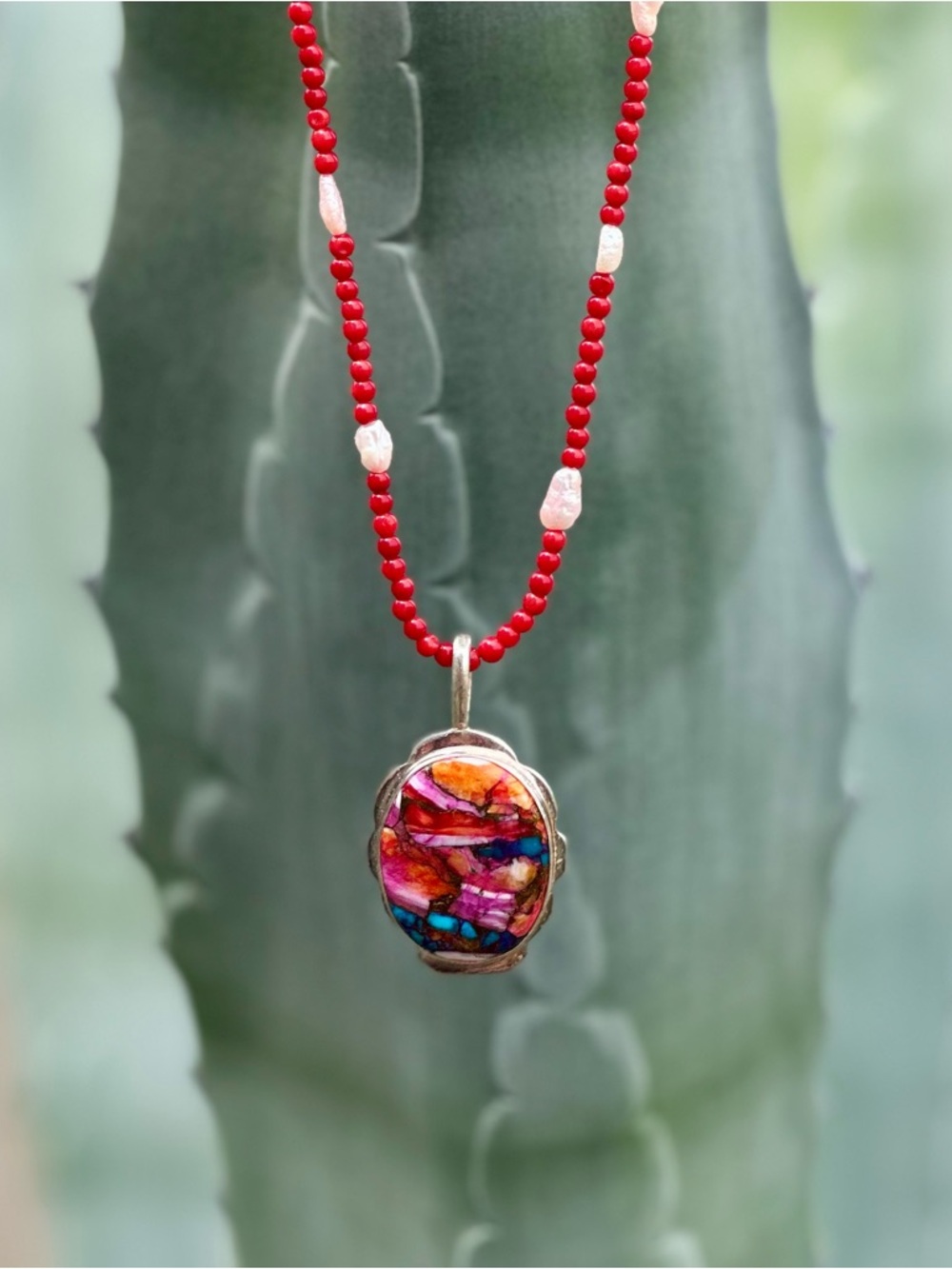 Pink Spiny Oyster Turquoise Pendant Necklace Oval
